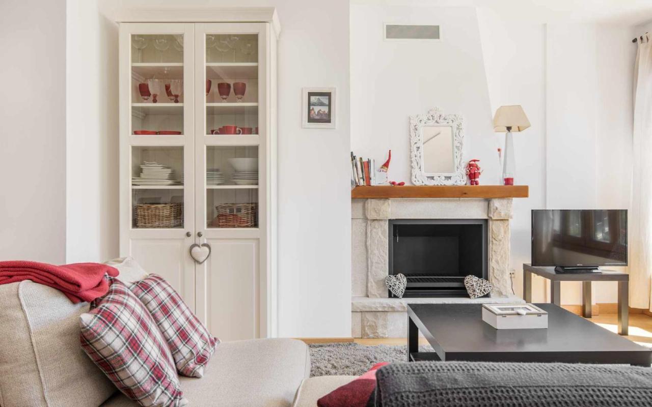 El Balcon Familiar Del Pacino Apartment Sallent De Gallego Ngoại thất bức ảnh
