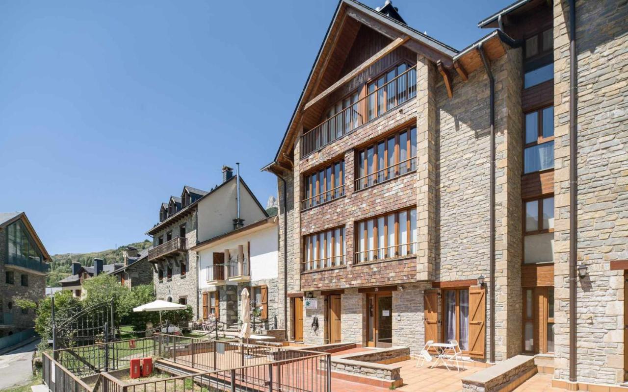 El Balcon Familiar Del Pacino Apartment Sallent De Gallego Ngoại thất bức ảnh